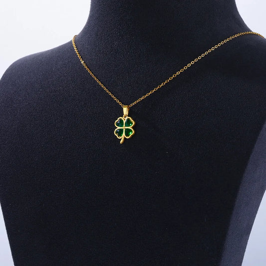 Collier Trèfle Vert avec chaine doré