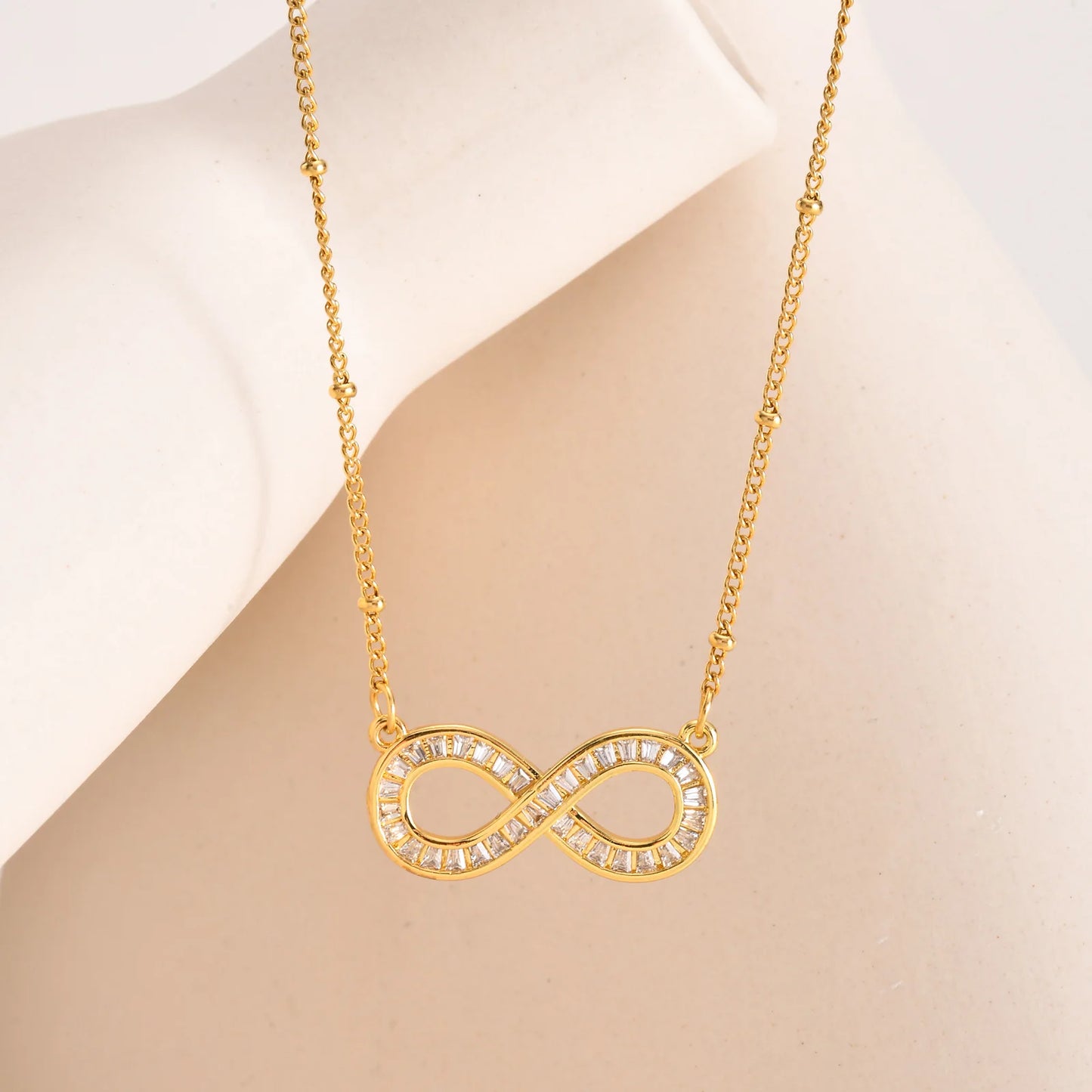 Collier Infini Or avec Zircon cubique