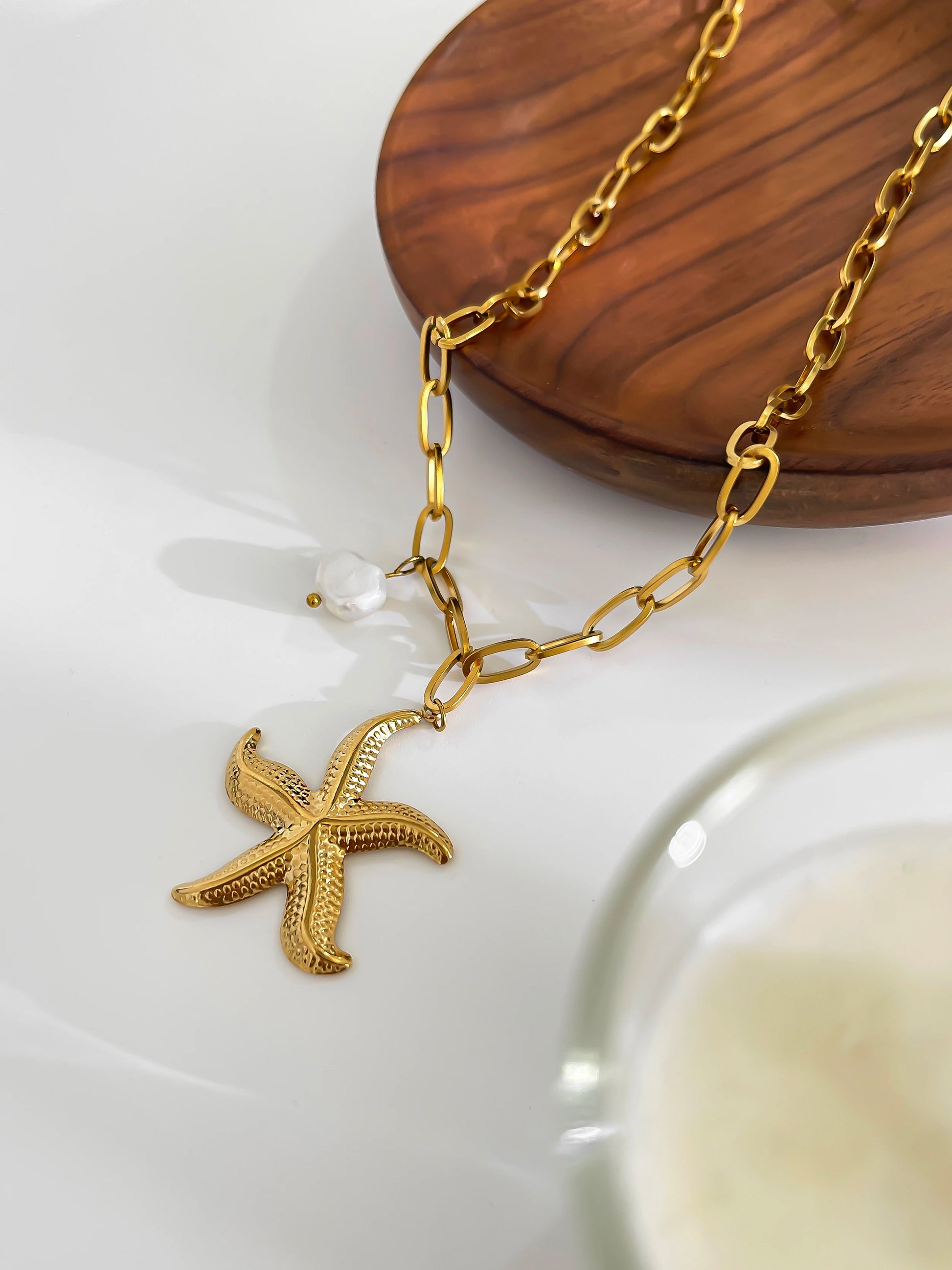 Collier Perle Étoile de Mer doré acier inoxydable